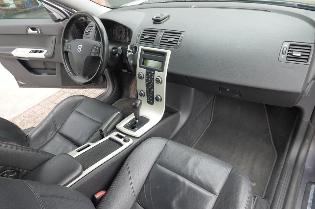 Volvo S40