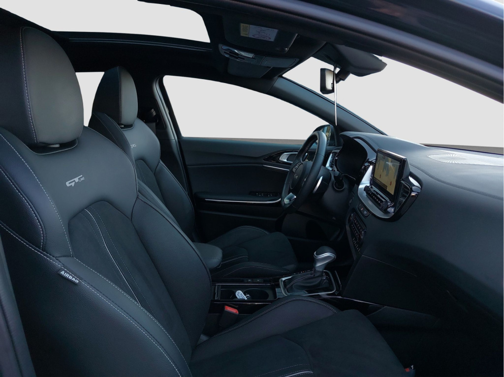 Kia Proceed