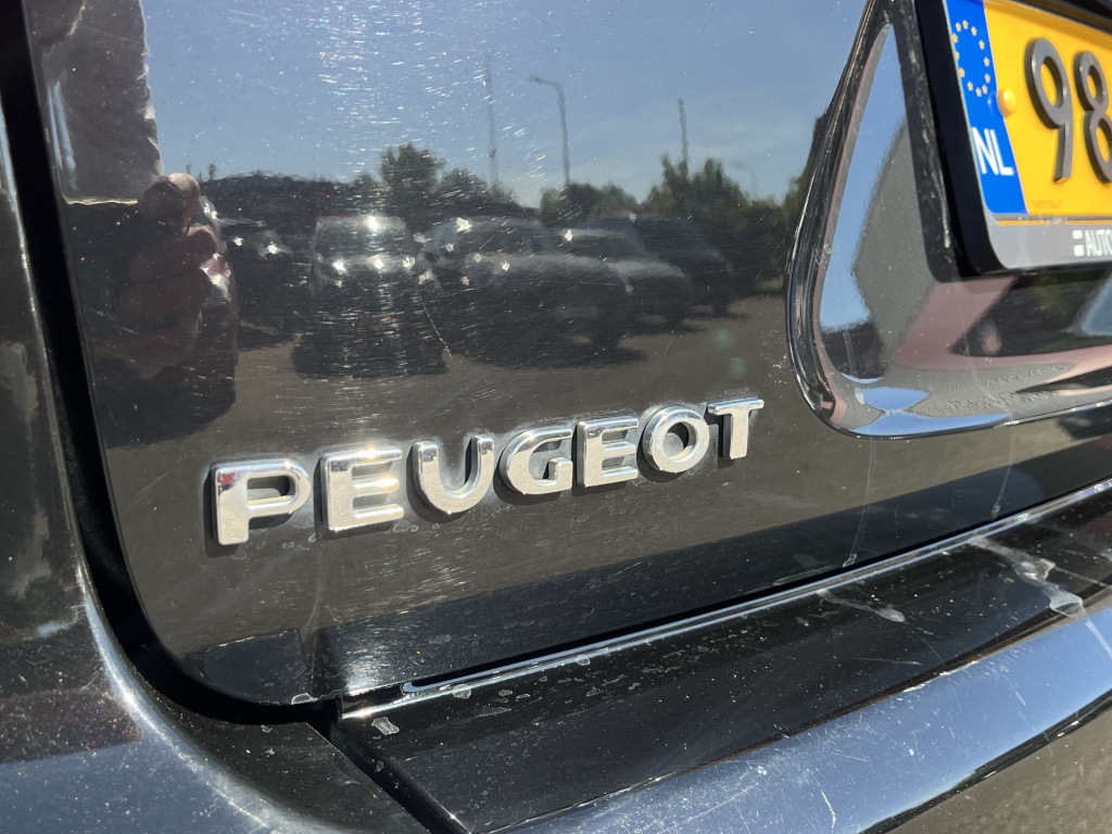 Peugeot 4007