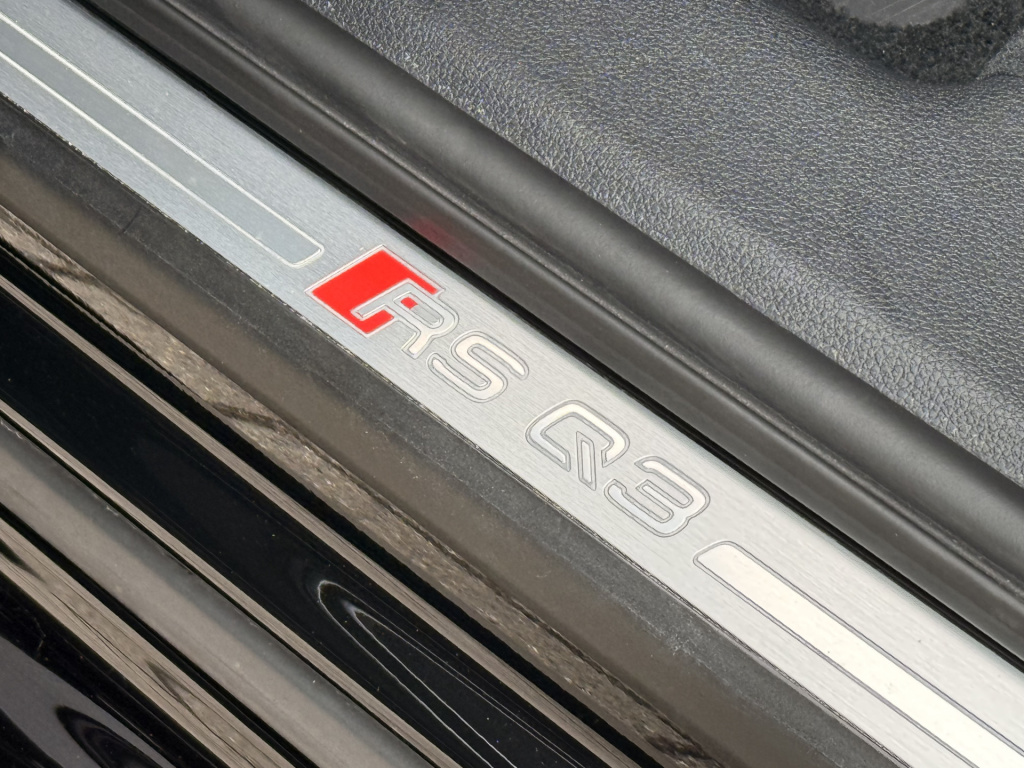 Audi Rsq3