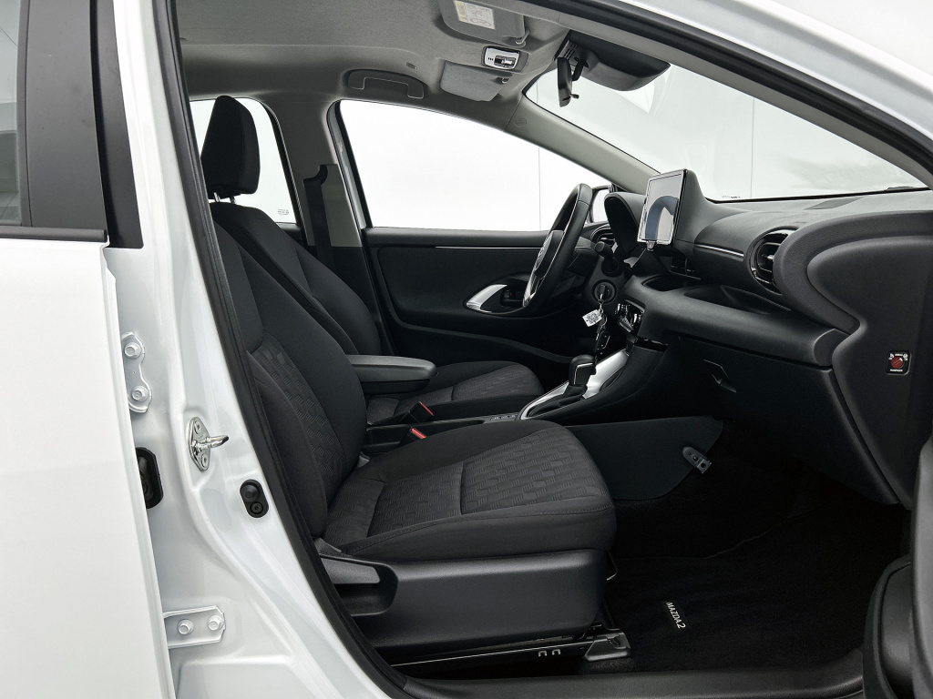 Mazda 2 Hybrid