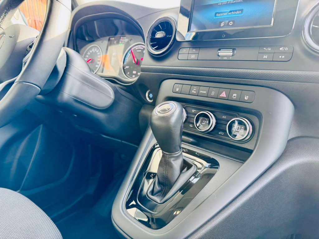 Mercedes-Benz Ecitan