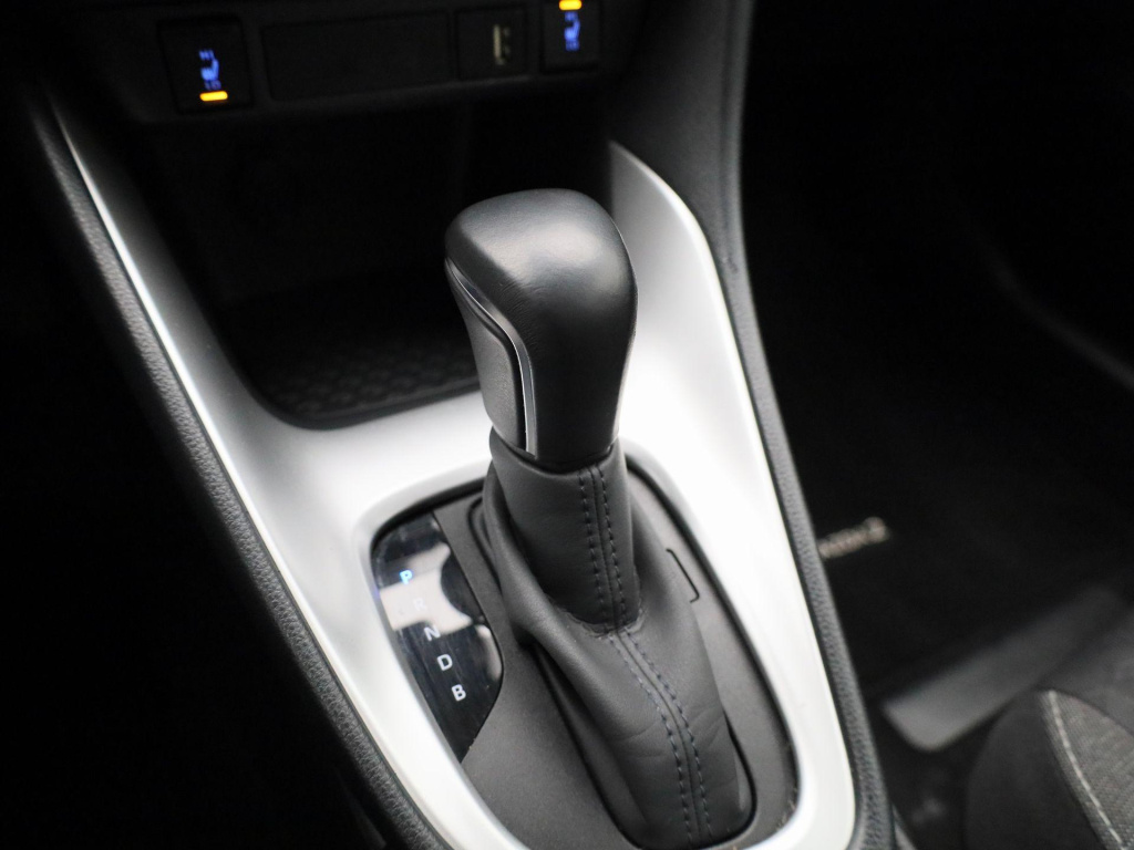 Mazda 2 Hybrid