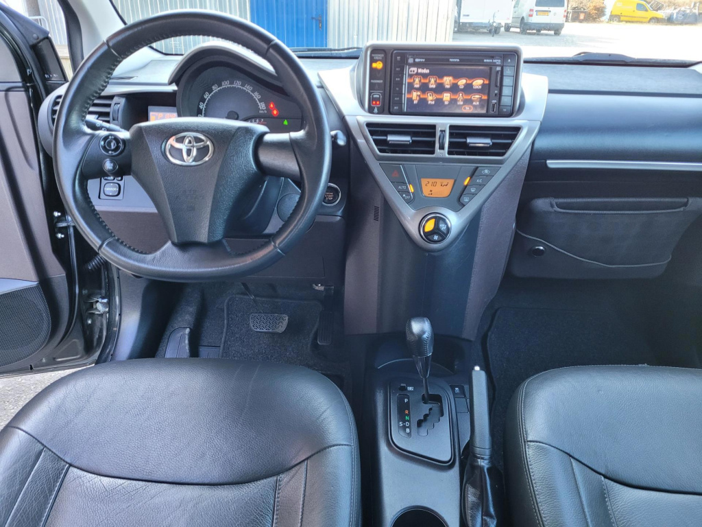 Toyota Iq