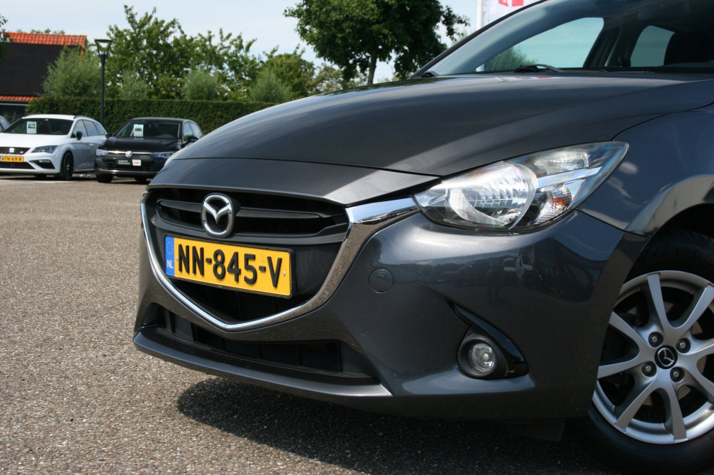 Mazda 2