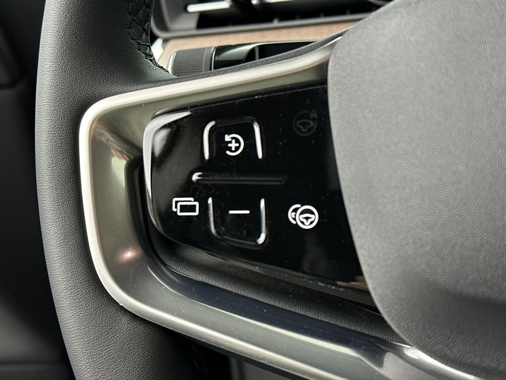 Volvo Es90
