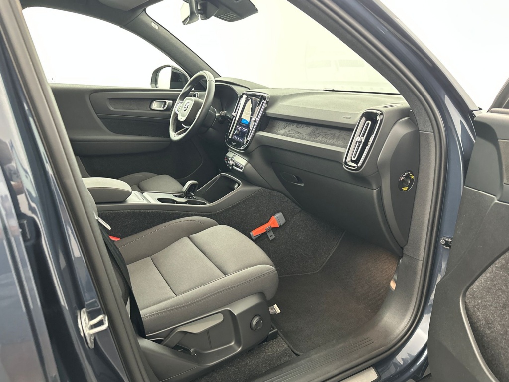 Volvo Ex40