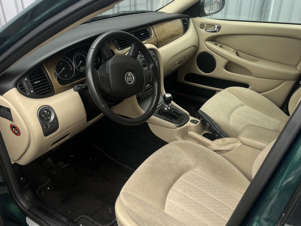 Jaguar X-type