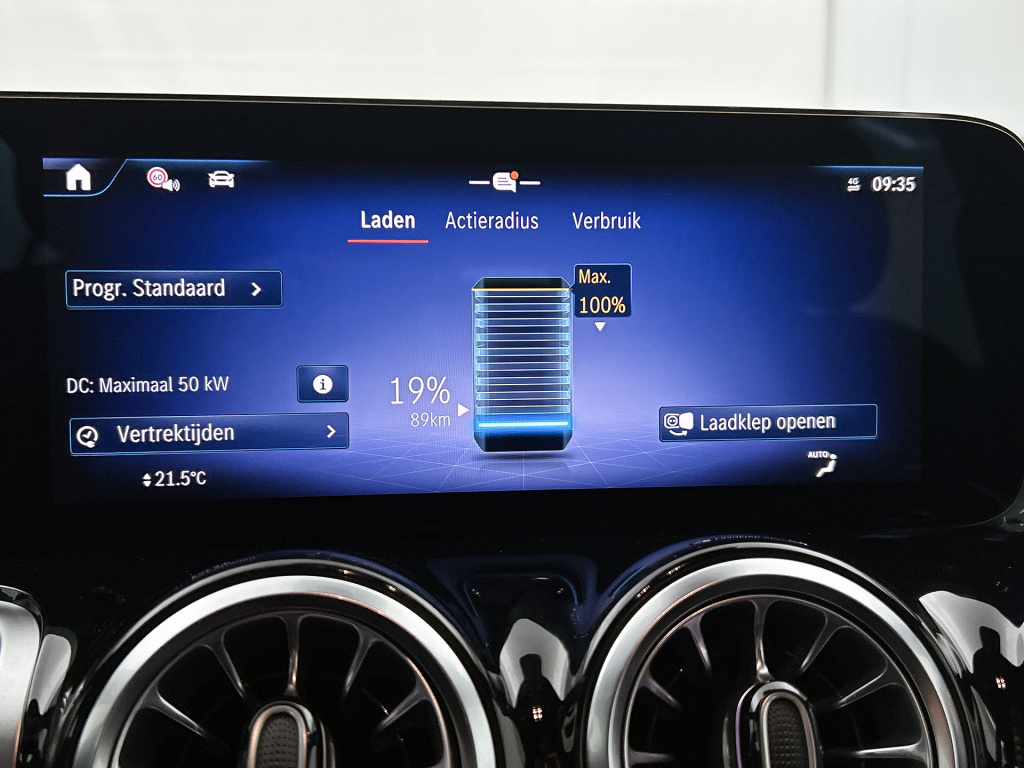 Mercedes-Benz Eqb