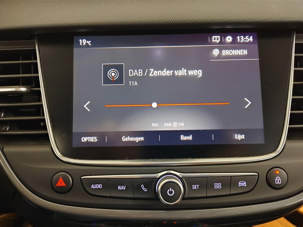 Opel Crossland X