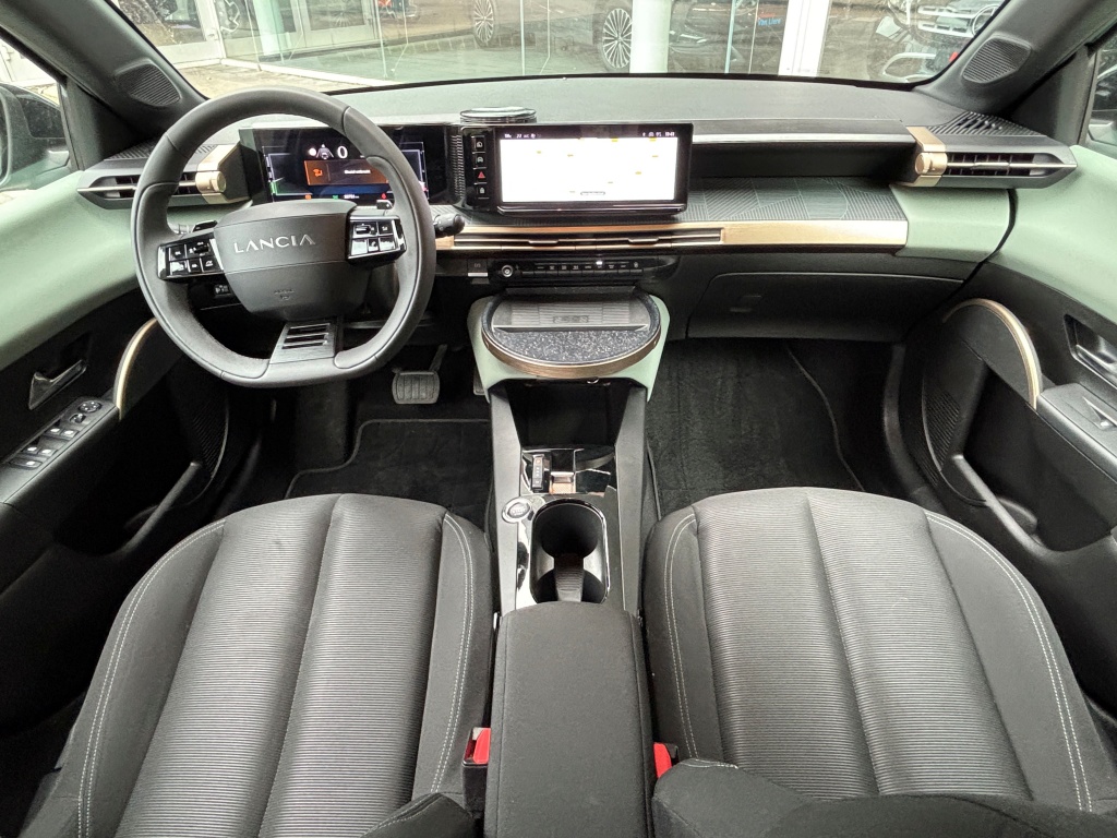 Lancia Y(psilon)