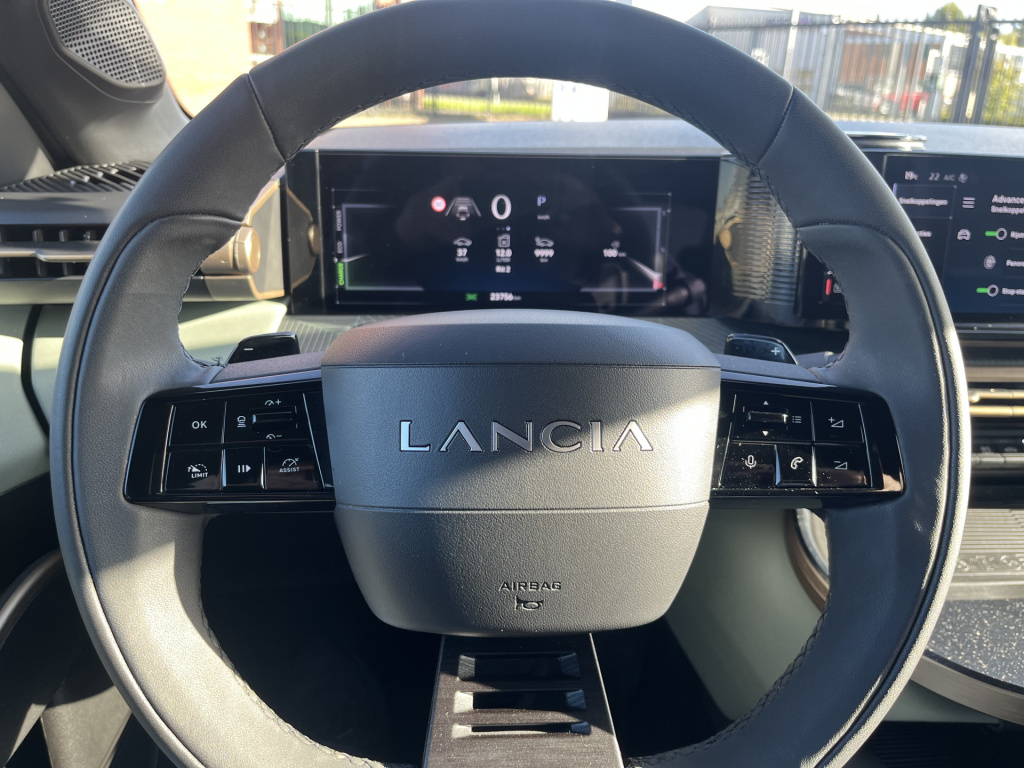 Lancia Y(psilon)