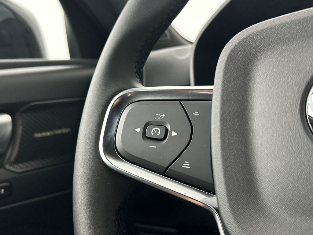 Volvo Ex40