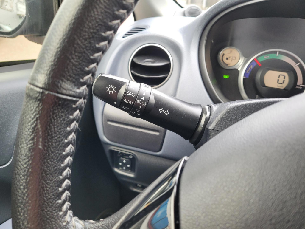 Peugeot Ion