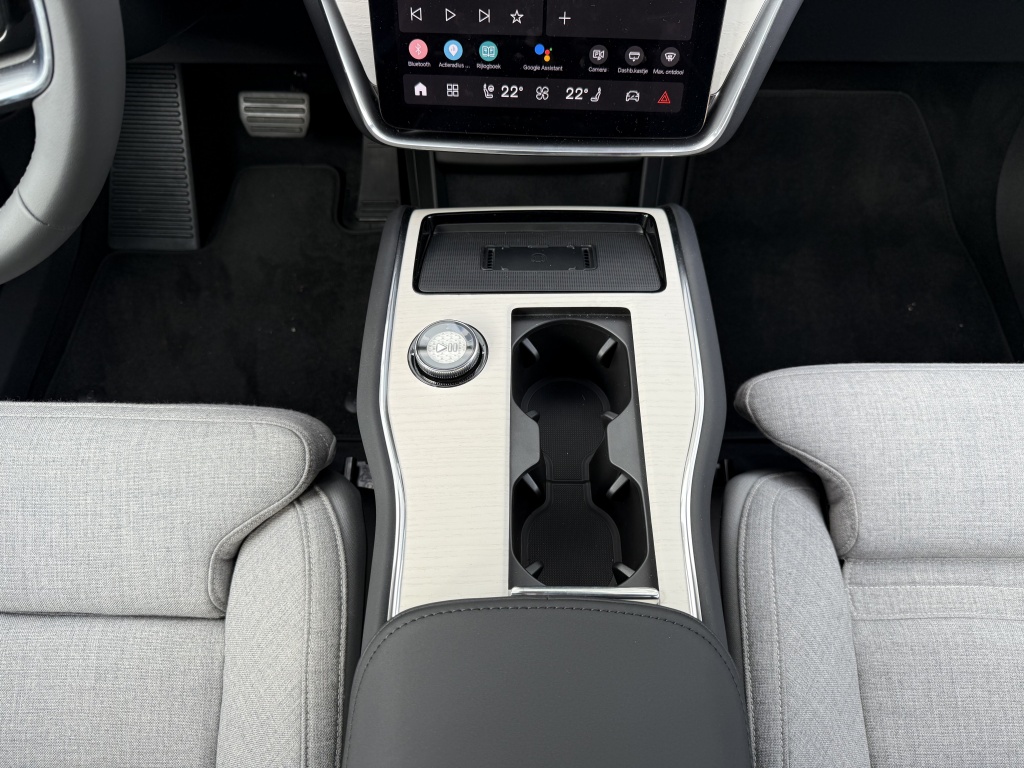 Volvo Ex90