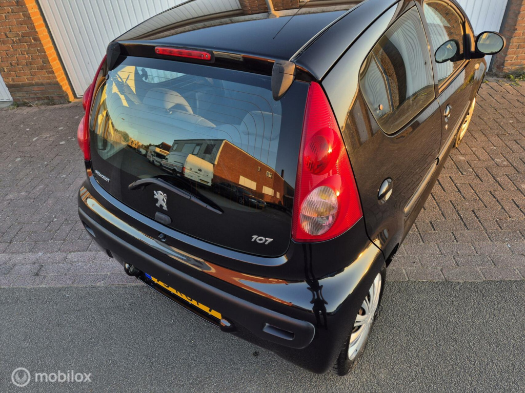 Peugeot 107