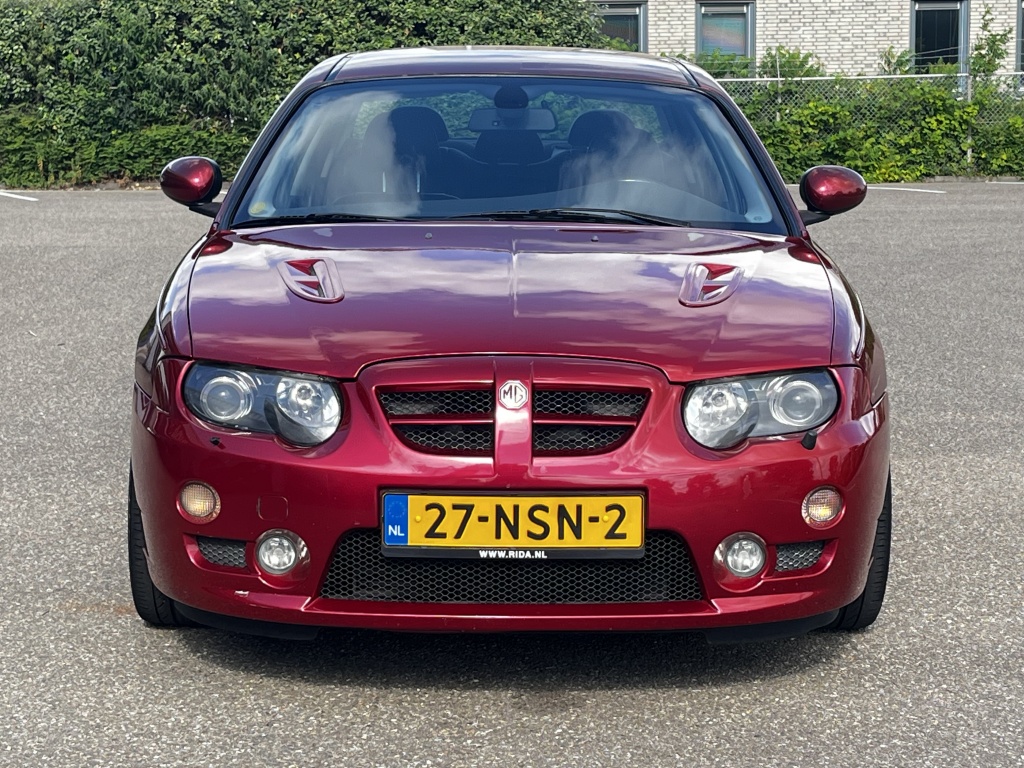 MG ZT