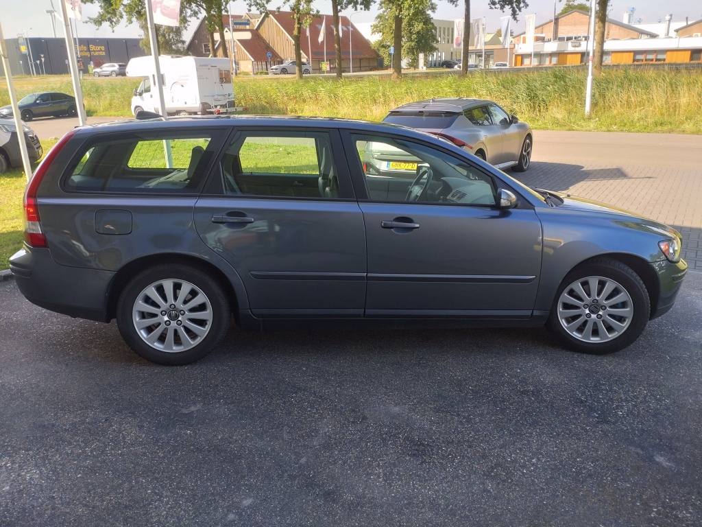 Volvo V50