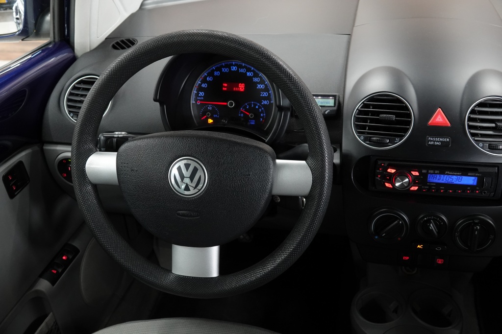Volkswagen New Beetle