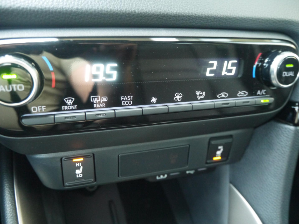 Mazda 2 Hybrid