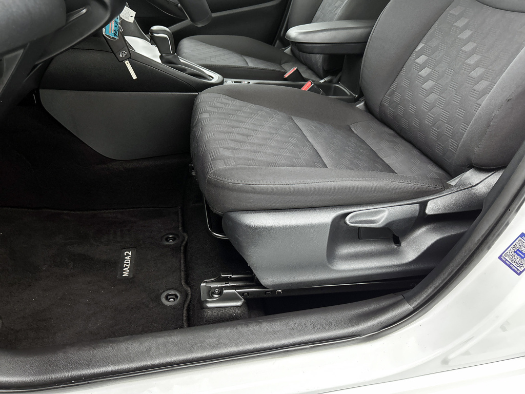 Mazda 2 Hybrid