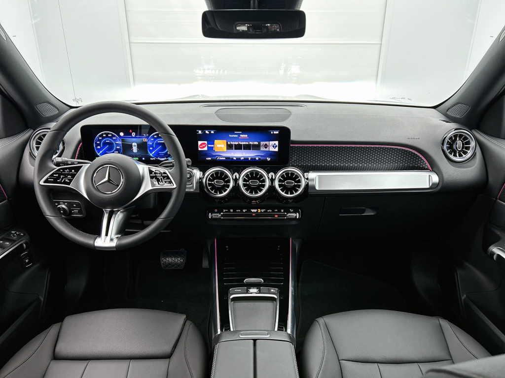 Mercedes-Benz Eqb