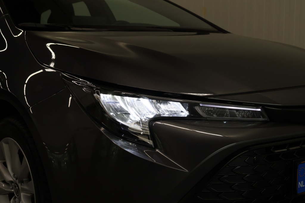Toyota Corolla Touring Sports