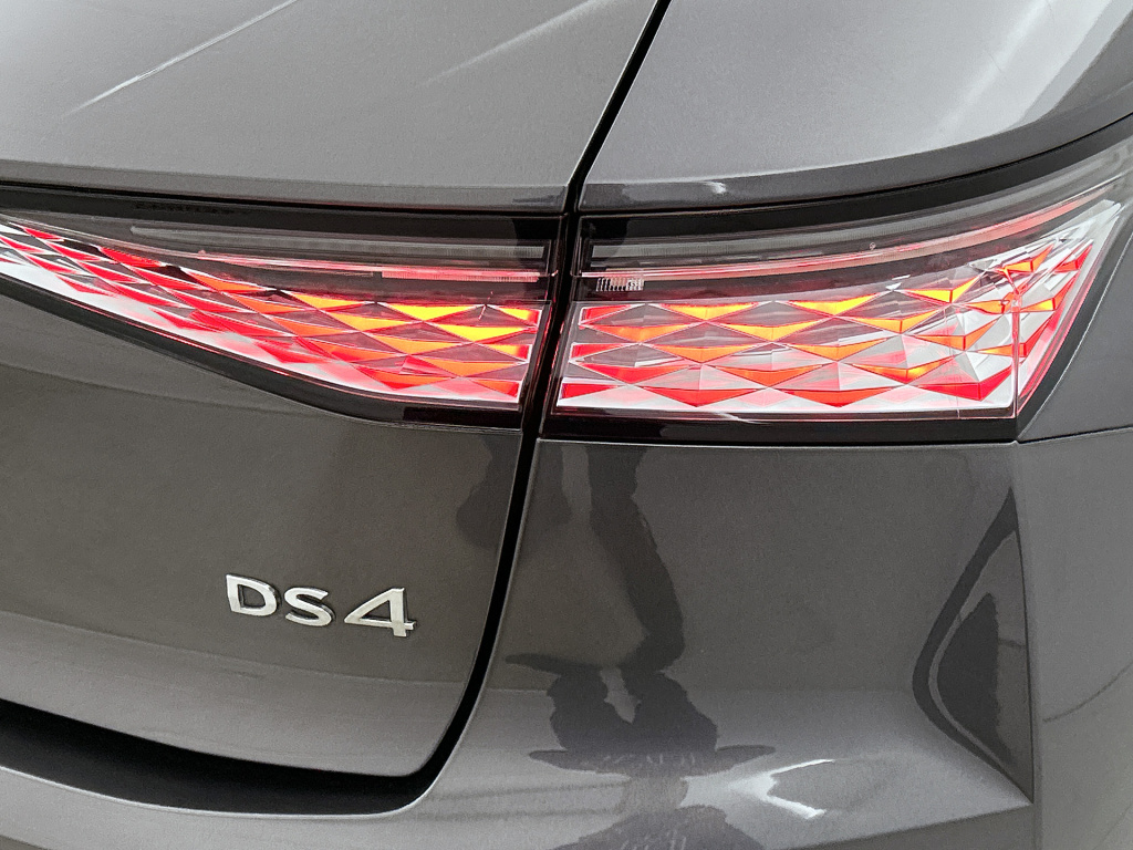 Ds Ds 4