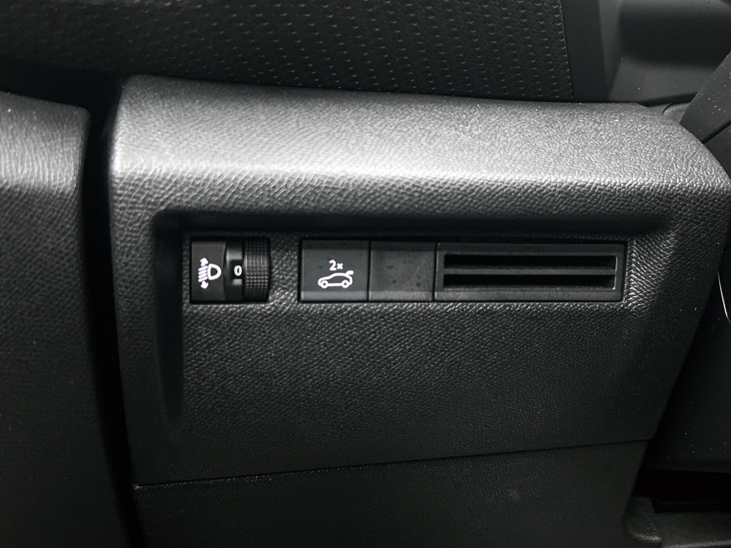 Citroen C4 X