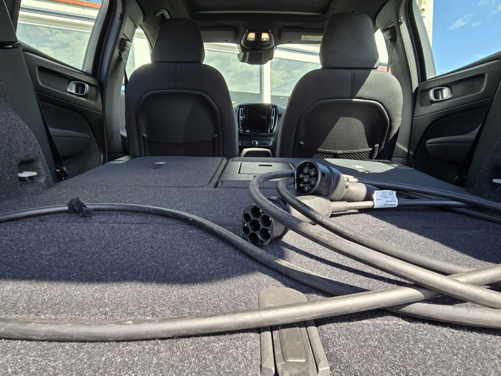 Volvo Ex40