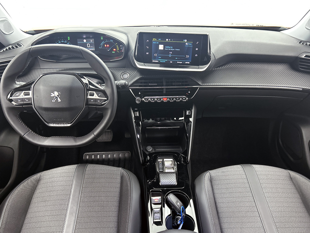 Peugeot E-2008