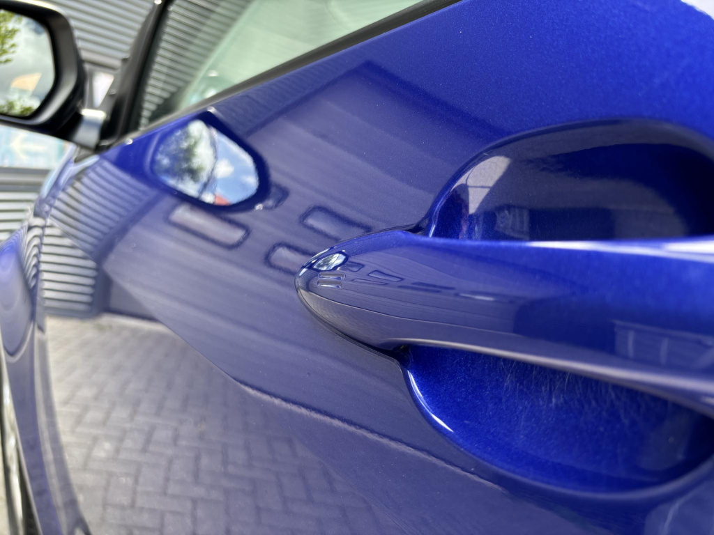 Mazda 2 Hybrid