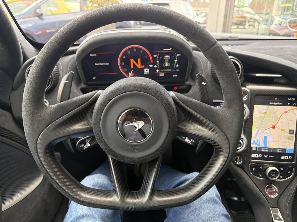 Mclaren 765lt