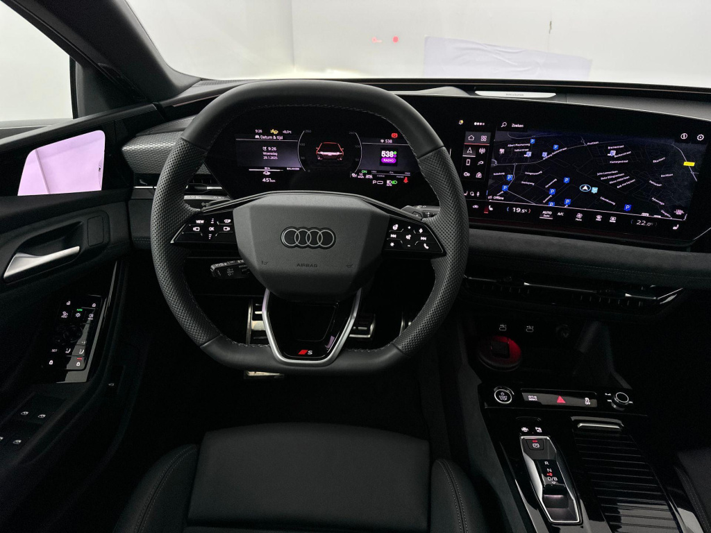 Audi A6 Avant E-tron