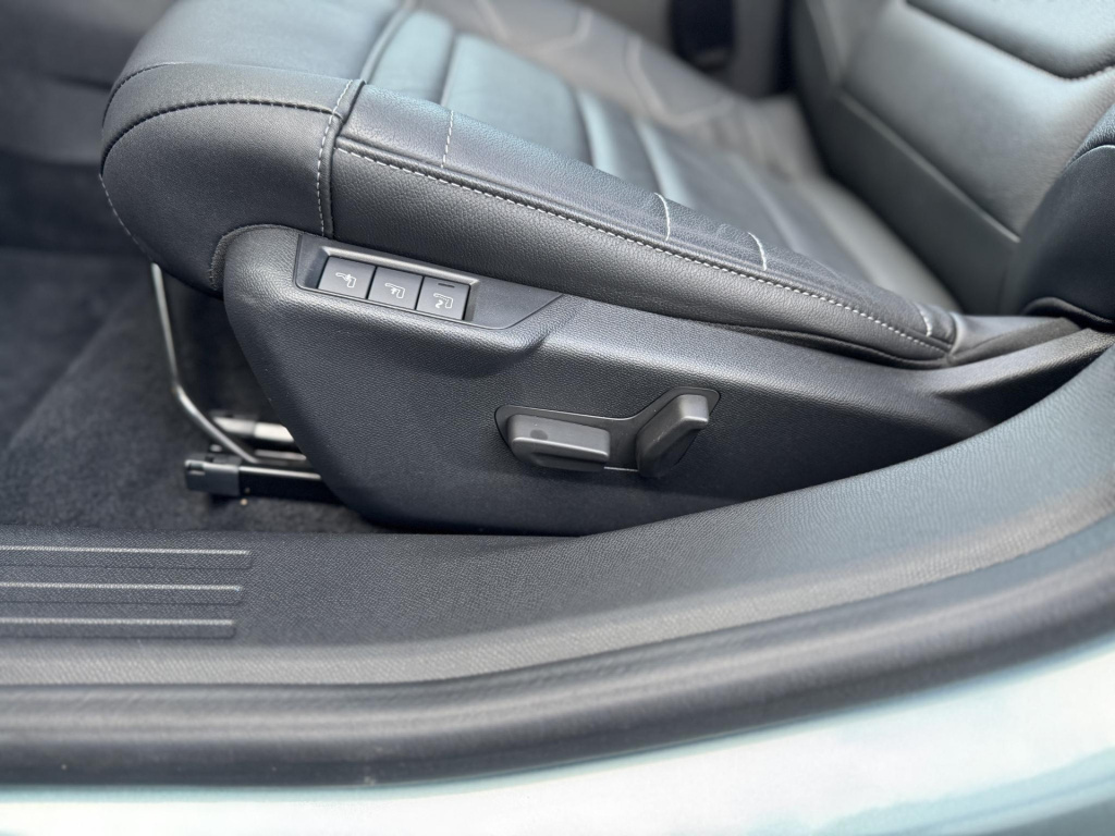 Citroen Ë-c4