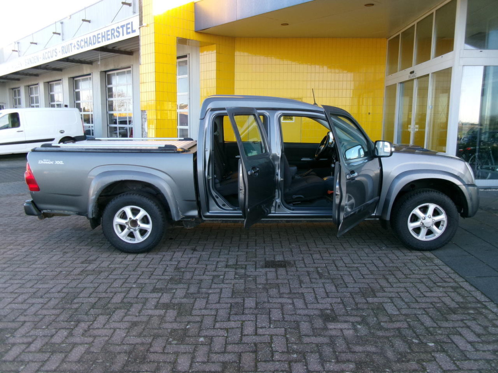 Isuzu D-max