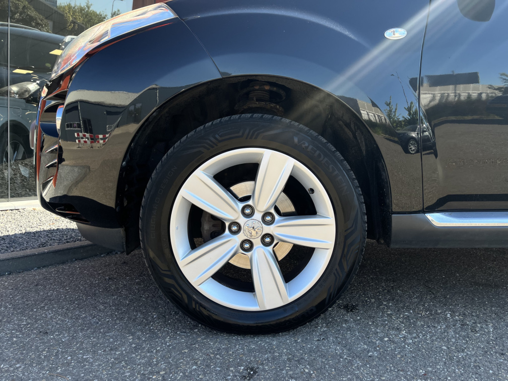 Peugeot 4007