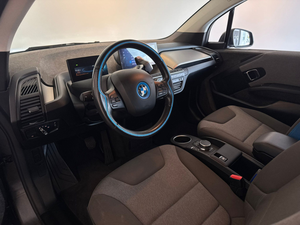 BMW I3
