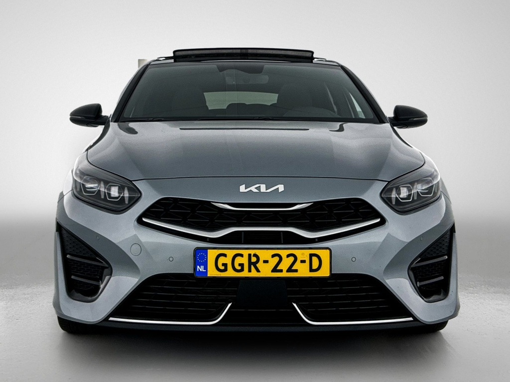Kia Proceed