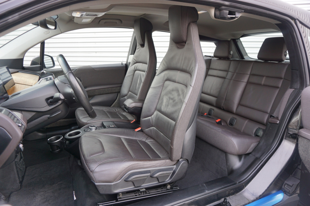 BMW I3