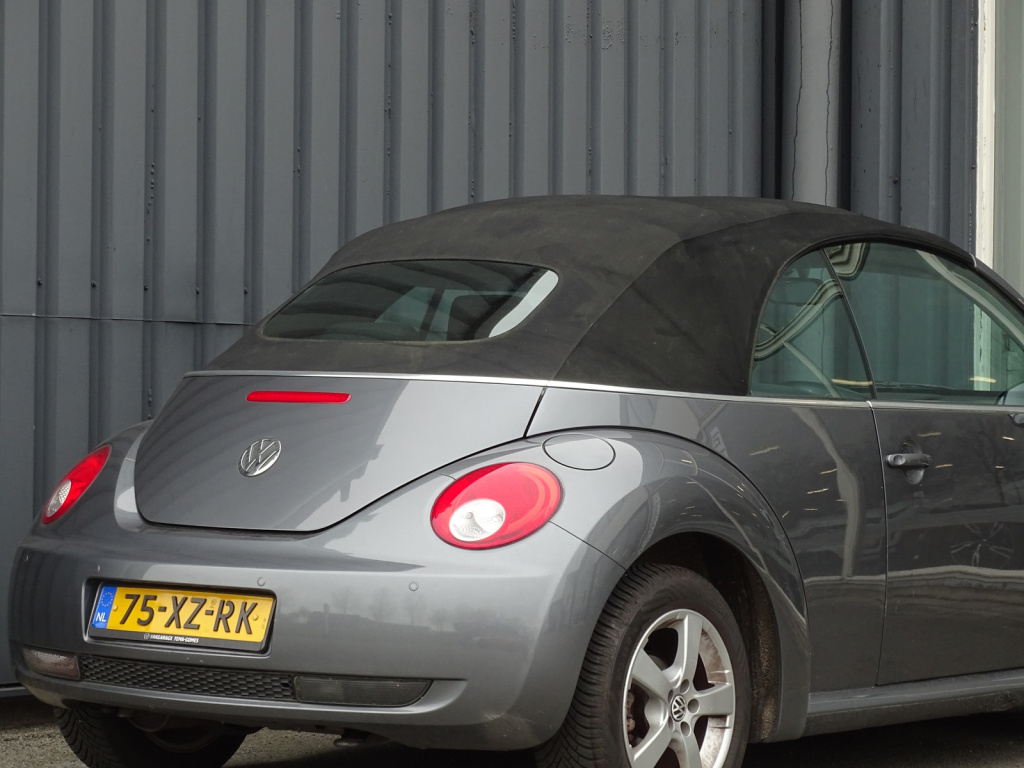 Volkswagen New Beetle