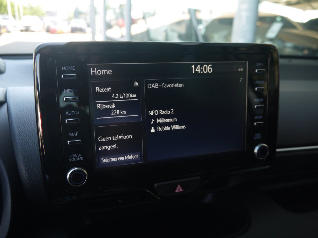 Mazda 2 Hybrid