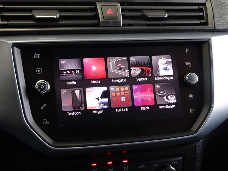 Seat Arona