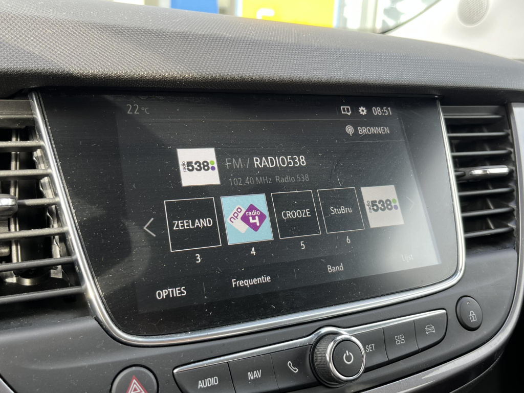 Opel Crossland X