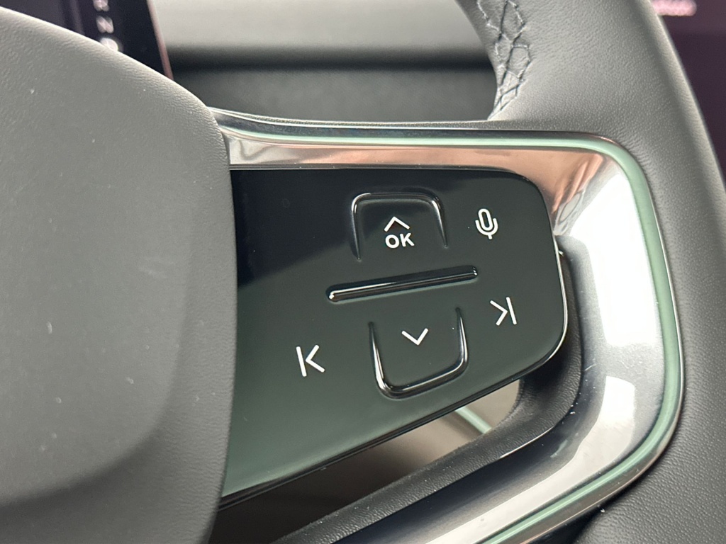 Volvo Ex90