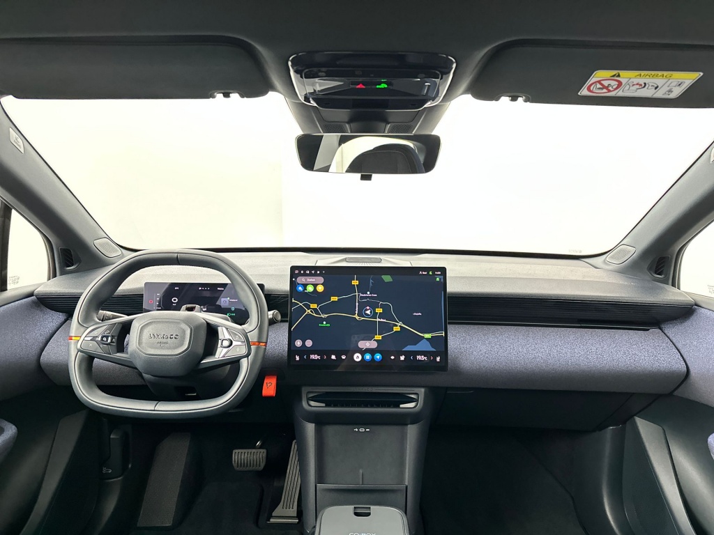 Lynk & Co 02