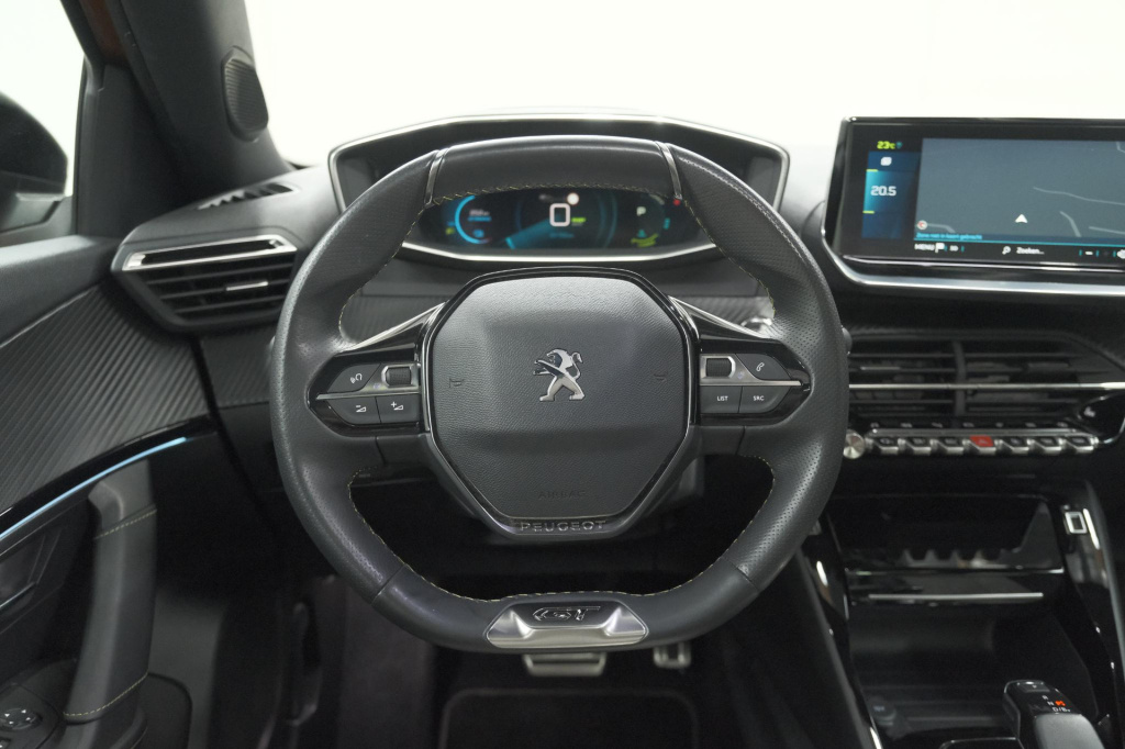 Peugeot E-2008