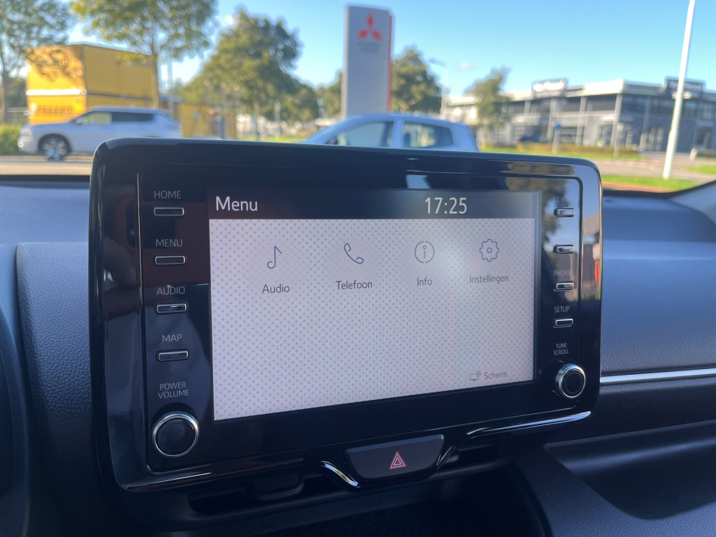 Mazda 2 Hybrid