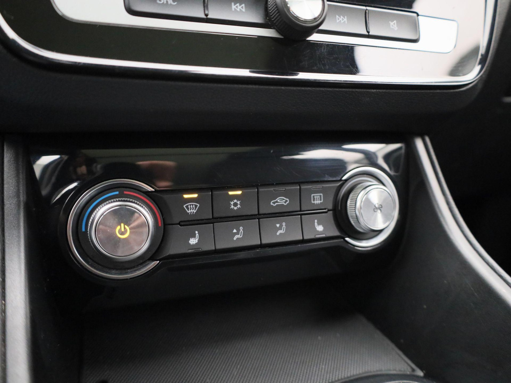 MG Zs Ev