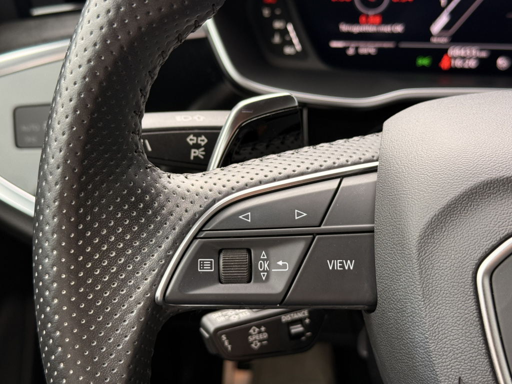 Audi Rsq3